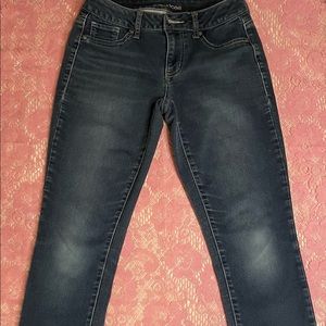 Maurices Jeans, XS-Short, Lightly Faded